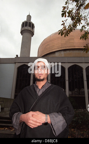 Sheik Attiya, uno dei più importanti degli Imam presso la Moschea centrale di Regent's Park di Londra Foto Stock