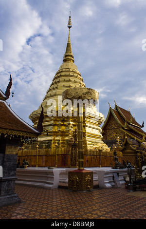Wat Phrathat Doi Suthep Temple in Chiang Mai Thailandia Foto Stock