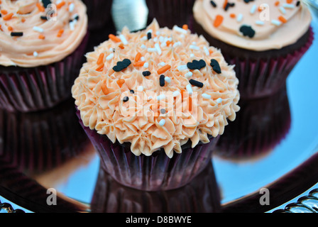 Deliziosi dolci tortini di Halloween Foto Stock