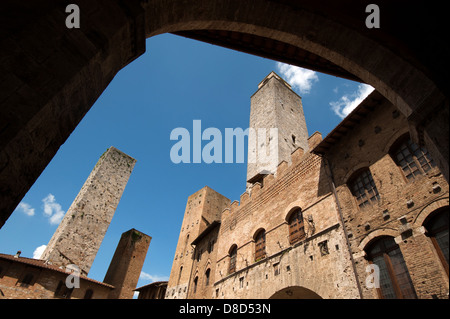 Piazza del Duomo, San Gimignano, Toscana, Italia, Europa Foto Stock