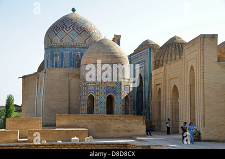 Shah-i-Zinda (avenue di mausolei) in Samarcanda Foto Stock