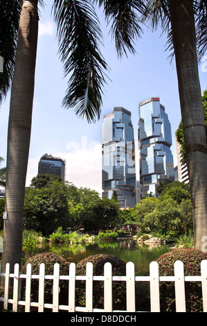 Lippo center, hong kong, visto da hong kong park Foto Stock