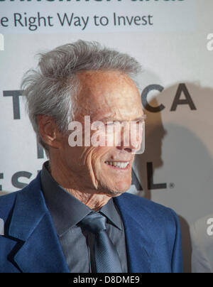 New York, Stati Uniti d'America - 27 Aprile 2013: Attore Clint Eastwood assiste 2013 Tribeca Film Festival a BMCC Tribeca il 27 aprile 2013 a New York Foto Stock