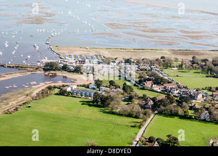 Vista aerea del Keyhaven Hampshire REGNO UNITO. Keyhaven è un borgo sulla costa sud dell'Inghilterra Foto Stock