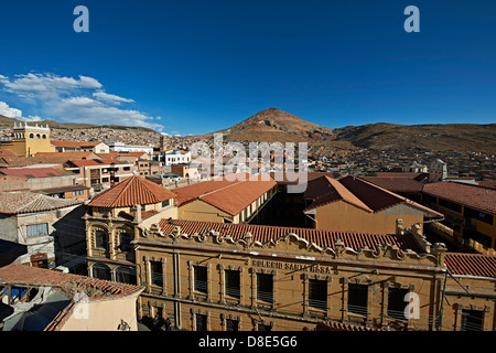 Argento montagna Cerro Rico e city Potosi, Bolivia Foto Stock