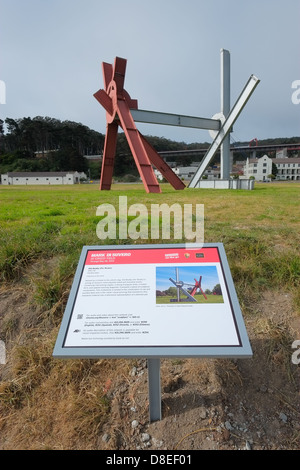 Scultore Mark di Suvero installazione in San Francisco. Foto Stock