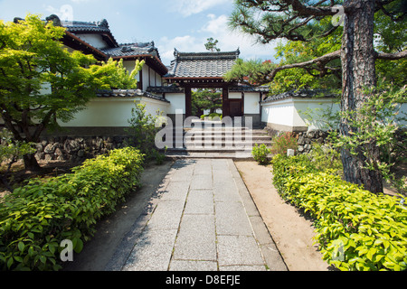 Tempio Sanshyuin entrata nella maggior Tenryuji tempio complesso in area Arashiyama Kyoto in Giappone Foto Stock