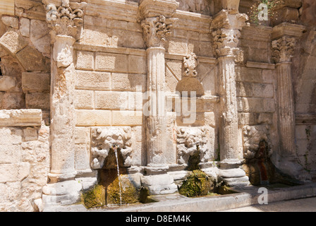 La fontana Rimondi veneziana del XVII secolo di alimentazione dell'acqua. Rethimno, Creta, Grecia. Foto Stock