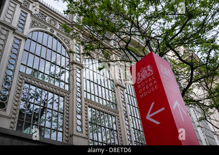 Il Covent Garden Royal Opera House entrata segno. Foto di Julie Edwards Foto Stock
