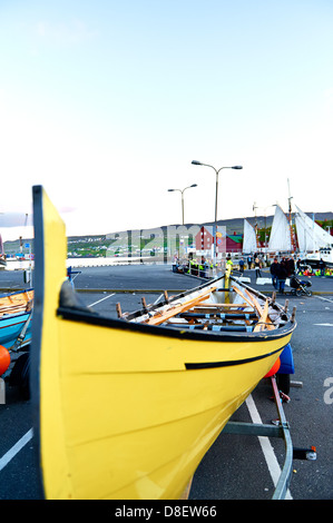 Tradizionale barca a remi in Torshavn capitale delle Isole Faerøer - utilizzato per le competizioni Foto Stock