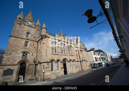 Città di Tain Scozia Vista pittoresca di Tain Tolbooth tower e High Street. Foto Stock