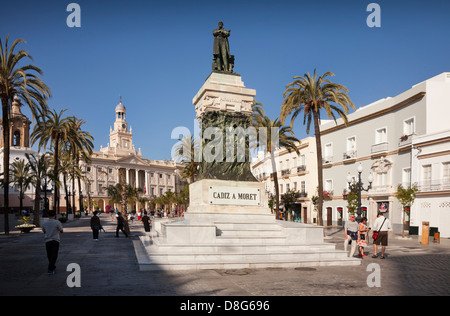 Statua di Cadice politico Segismundo Moret Cadice, Plaza de San Juan de Dios, Spagna Foto Stock