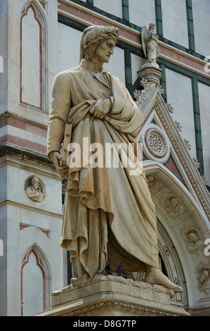 Monumento a Dante Allighieri in Piazza Santa Croce a Firenze Sito Patrimonio Mondiale dell'UNESCO, Toscana, Italia, Europa Foto Stock