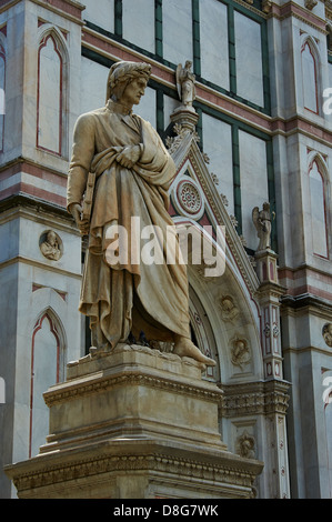 Monumento a Dante Allighieri in Piazza Santa Croce a Firenze Sito Patrimonio Mondiale dell'UNESCO, Toscana, Italia, Europa Foto Stock