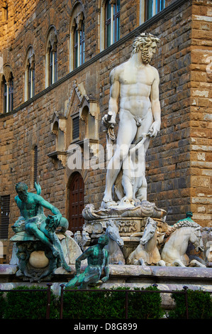 L'Europa, Italia, Firenze, la fontana di Nettuno in Piazza della Signoria, Patrimonio Mondiale dell Unesco Foto Stock