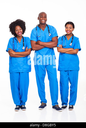 Gruppo di African Medical professionisti a piena lunghezza ritratto su bianco Foto Stock