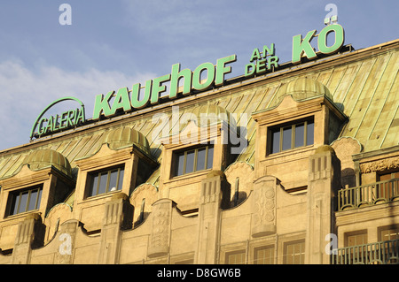 Dipartimento storica facciata del negozio Foto Stock