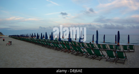 Sulla spiaggia di Finale Ligure Foto Stock