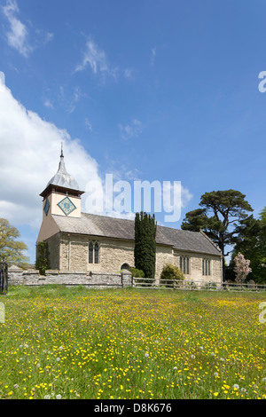 Il secolo13th St. Michaels chiesa presso il castello di Croft, Herefordshire, England, Regno Unito Foto Stock