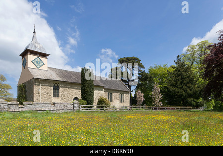 Il secolo13th St. Michaels chiesa presso il castello di Croft, Herefordshire, England, Regno Unito Foto Stock