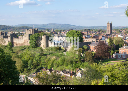 Il Shropshire città mercato di Ludlow da Whitecliff, Shropshire, Inghilterra, Regno Unito Foto Stock