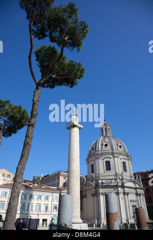 Italia Lazio Roma, Trajans colonna vicino al Quirinale. Foto Stock