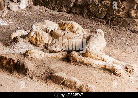 Le forme del corpo delle vittime dopo le eruzioni del Vesuvio, Pompei, Italia Foto Stock