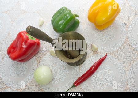 Verdure, preparare il cibo messicano di pollo. Foto Stock