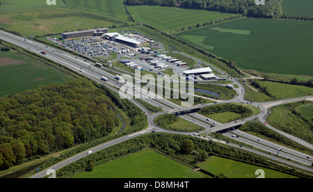 Vista aerea di Wetherby servizi autostradali sulla A1M Foto Stock