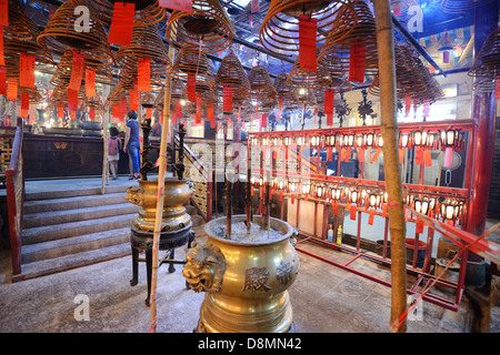 Interno del Tempio di Man Mo a Hong Kong, Cina. Foto Stock