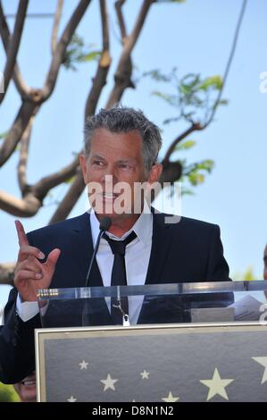 Los Angeles, California, USA. Il 31 maggio 2013. David adottivo alla cerimonia di induzione per la stella sulla Hollywood Walk of Fame per David Foster, North Vine Street, Los Angeles, CA Maggio 31, 2013. Foto Da: Michael Germana/Everett raccolta/Alamy Live News Foto Stock