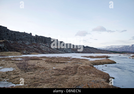 Il bordo della dorsale medio atlantica, Þingvellir Islanda Foto Stock