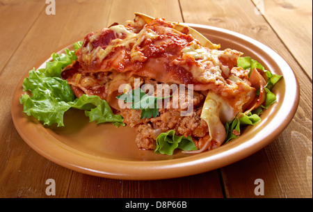 In casa italiana la carne e i formaggi lasagne .farm-style Foto Stock
