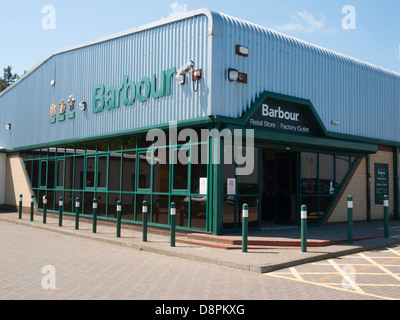 Il negozio della fabbrica di J. Barbour e figli, fabbricanti di outdoor di moda e abbigliamento protettivo a South Shields Tyneside Foto Stock