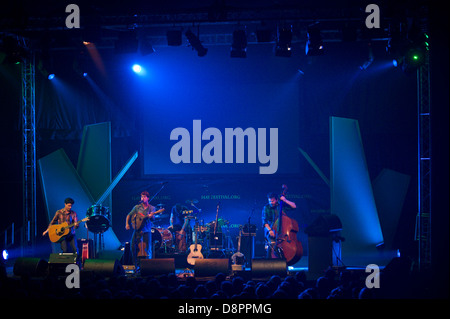 Seth Lakeman band sul palco a Hay Festival 2013 Hay on Wye Powys Wales UK Foto Stock