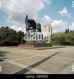 Berlino. Germania. Monumento a ex partito comunista leader Ernst Thälmann (1886-1944), in Prenzlauer Berg. Foto Stock