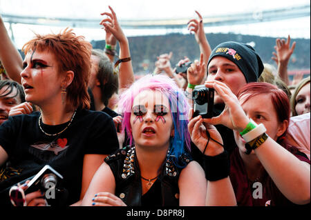 La folla come Londra, UK: Green Day riproduce l'Emirates Stadium, Islington su 01/06/2013. Foto di Julie Edwards Foto Stock