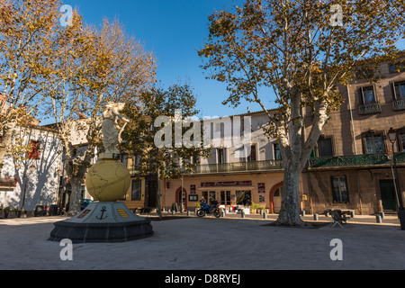 La Marine Square, agde Hérault, Languedoc-Roussillon, Francia Foto Stock