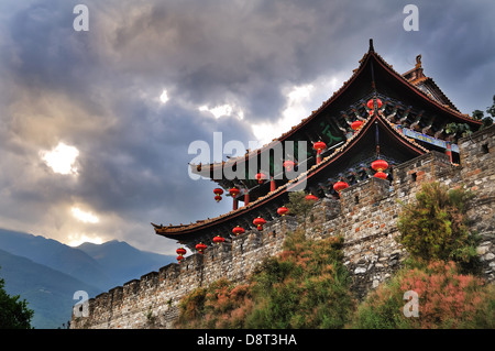 Porta sud, dali antica città, provincia di Yunnan in Cina Foto Stock