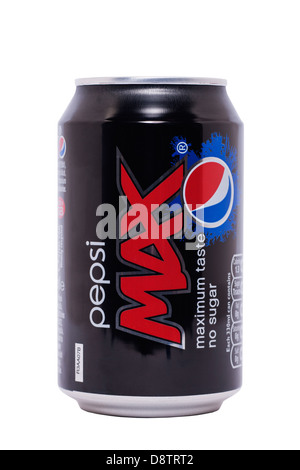 Una lattina di pepsi max cola senza zucchero su sfondo bianco Foto Stock