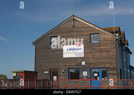 La scialuppa di salvataggio house gestito dal RNLI in Rye East Sussex Foto Stock