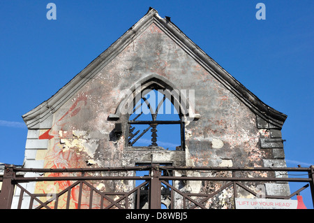 Chiesa bruciato dal fuoco, a Nassau, Bahamas Foto Stock