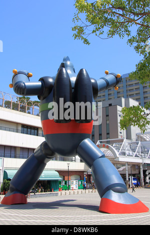 Statua di Tetsujin-28-andare a Wakamatsu park a Kobe, Giappone Foto Stock