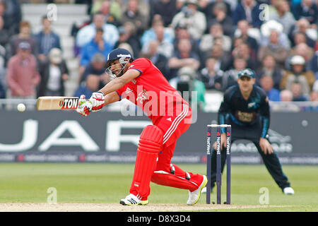 Nottingham, Regno Unito. 5 Giugno, 2013. Inghilterra Ravi Bopara batting durante la terza Nat West una giornata internazionale della partita di cricket tra Inghilterra e Nuova Zelanda a Trent Bridge Cricket Ground giu 05, 2013 a Londra, Inghilterra, (foto di Mitchell Gunn/ESPA/Alamy Live News) Foto Stock