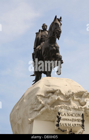 Generale Jose de San Martin monumento su Plaza San Martin, Lima, Peru Foto Stock