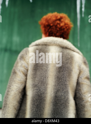 Una donna in pelliccia. Foto Stock
