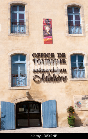 L'Ufficio Turistico e 'Scénovision Molière' nel sud della cittadina francese di Pezenas. Foto Stock