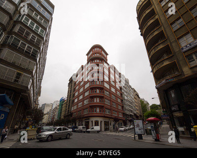 Edificio dove il primo Zara store in tutto il mondo è stato aperto nel 1975, in La Coruña, Galizia, Spagna, Europa Foto Stock