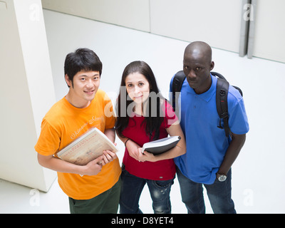 Gruppo di multi etnico gli studenti Foto Stock