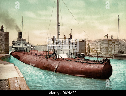 Whaleback lasciando il blocco Poe, Sault Ste. Marie, Michigan, circa 1899 Foto Stock